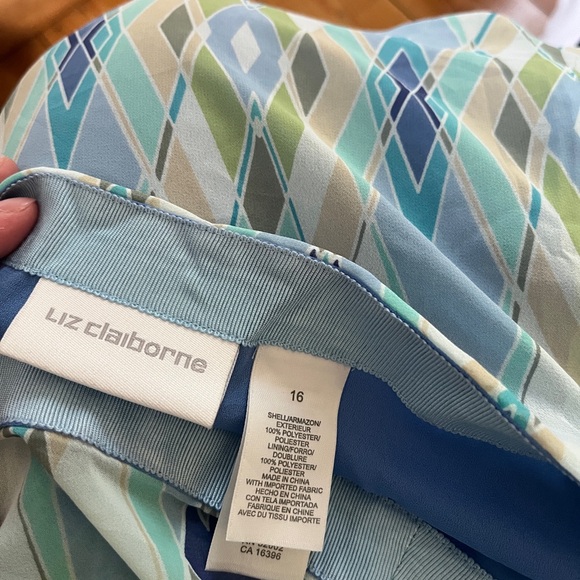 NWT Liz Claiborne Blue Green Teal Diamond Pattern Lined Skirt Size 16 - Picture 3 of 3